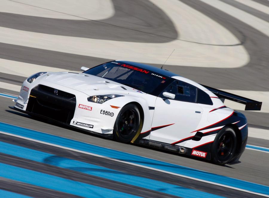 Nissan GT-R FIA GT1 2009 года  (фото 24 из 28)